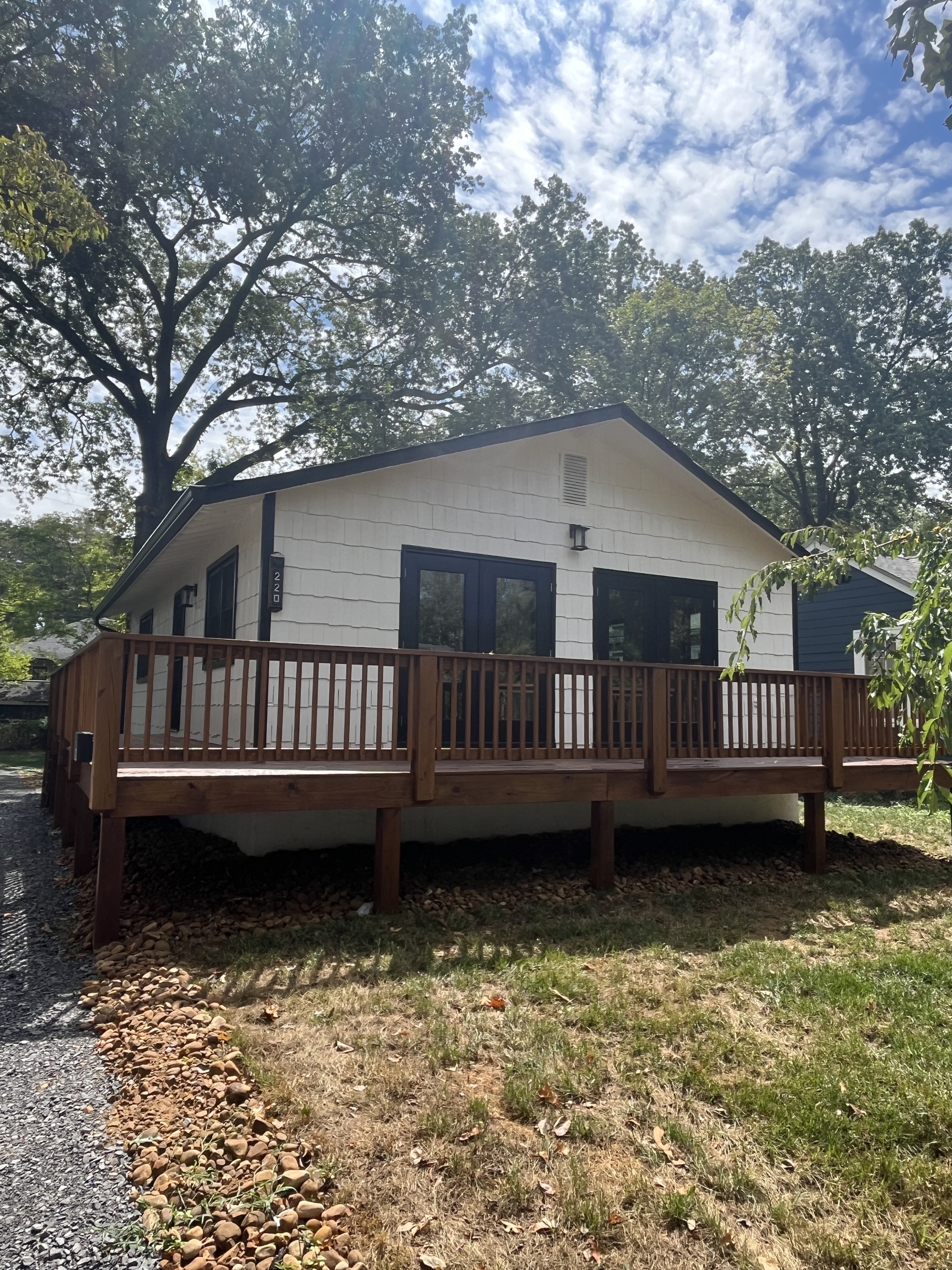 220 Eveningside Drive